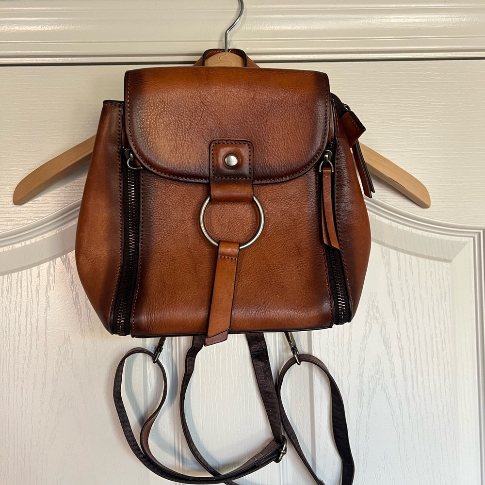 Women's Vintage Leather Backpack, New Buckle School Bag. - Picture 2 of 13